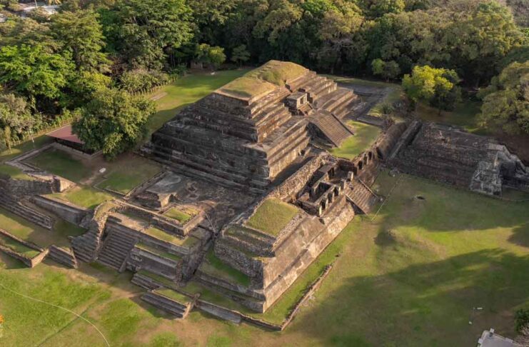 el tazumal